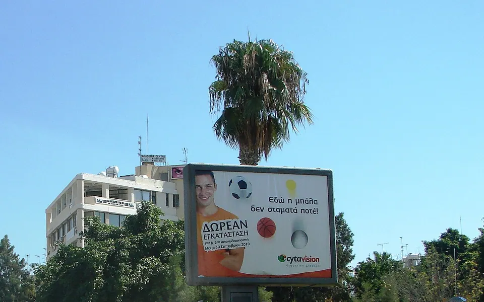 a@a. Larnaca1
