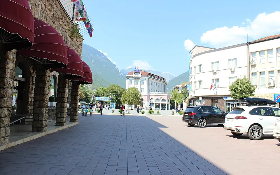 Square in front of Hotel Dukagjini, in the center of Peja